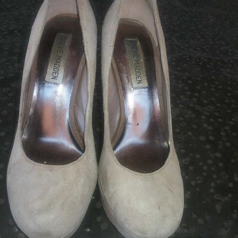 Two pairs Steve Madden heels